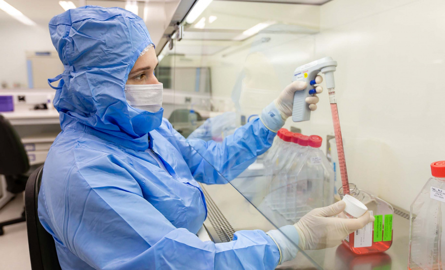 BRDE apoia pesquisas sobre enfrentamento da COVID-19 desenvolvidas pela PUCPR.