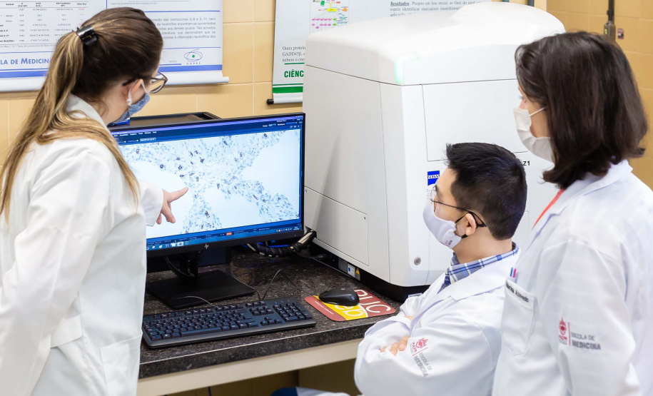 PUCPR BRDE apoia pesquisas sobre enfrentamento da COVID-19 desenvolvidas pela PUCPR.