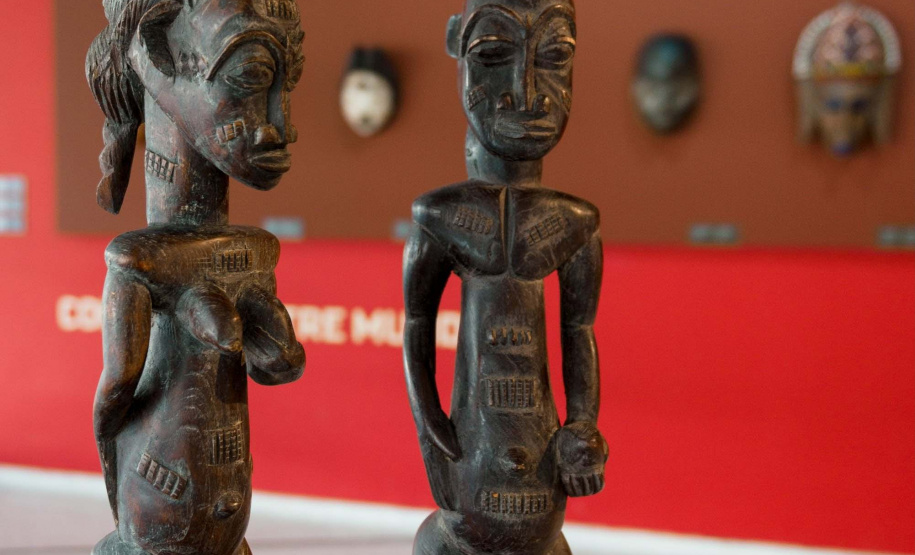 MON promove live com curador de mostra de arte africana no Mês da Consciência Negra
. Foto: Marcelo Kawase