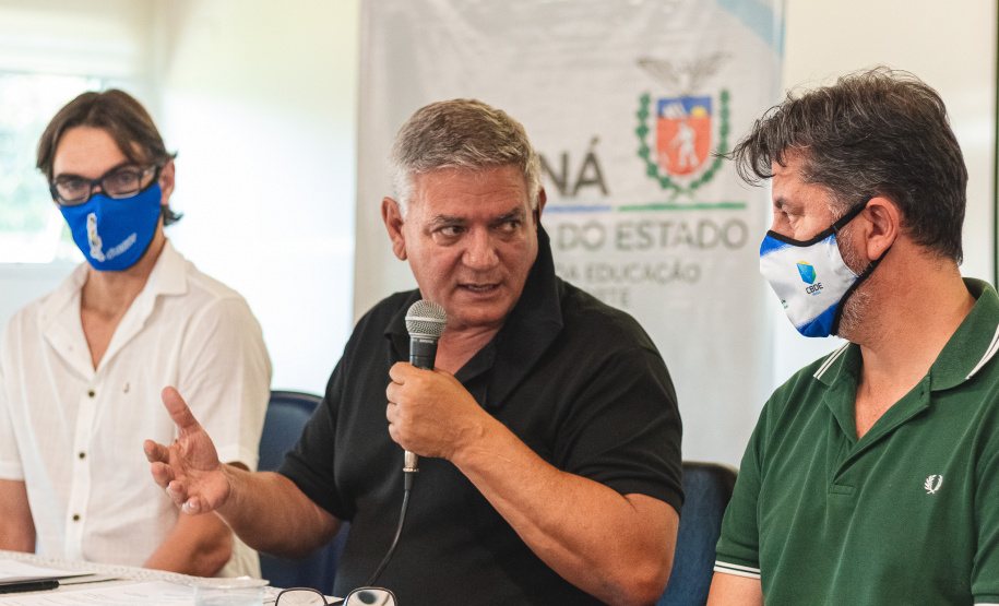 A Superintendência estadual do Esporte e a Federação do Desporto Escolar do Paraná assinaram nesta quarta-feira (25) um termo de cooperação que irá potencializar o esporte escolar do Estado.
Foto: Superintendência do Esporte
