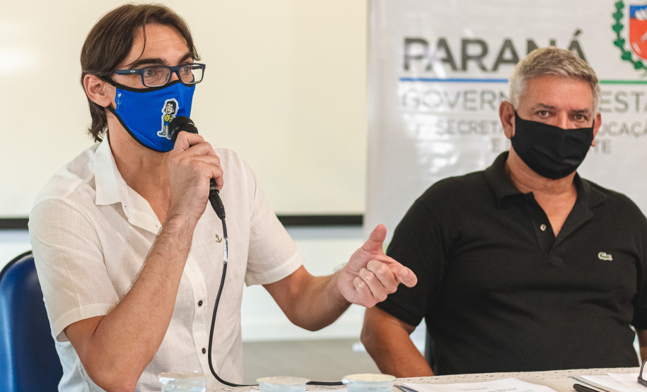 A Superintendência estadual do Esporte e a Federação do Desporto Escolar do Paraná assinaram nesta quarta-feira (25) um termo de cooperação que irá potencializar o esporte escolar do Estado.
Foto: Superintendência do Esporte