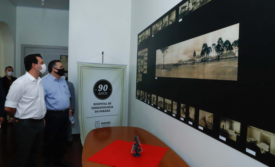 O governador Carlos Massa Ratinho Junior e o secretário de Estado da Saúde, Beto Preto, visitaram nesta quarta-feira (25) o Hospital de Dermatologia Sanitária do Paraná (HDSPR), em Piraquara.