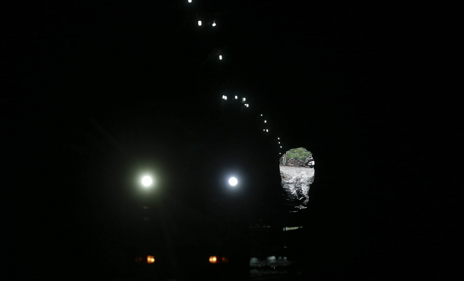 Francisco Beltrão -18-11-2020 - Obras do Túnel que terá 1.200 metros de extensão e vai levar todo o excesso de água do rio Urutago, que passa dentro do Parque de Exposições Jayme Canet Júnior, até o rio Marrecas - Foto: Jonathan Campos/ AEN