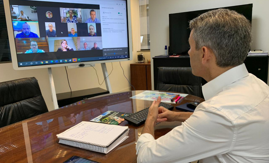 O presidente da Comec Gilson Santos realizou, na manhã desta terça-feira (01), uma reunião virtual com os novos prefeitos e prefeitas eleitos na Região Metropolitana de Curitiba