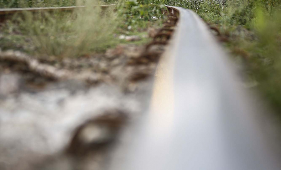 O governador Carlos Massa Ratinho Junior entregou nesta terça-feira (1º) o primeiro pacote de revitalização e modernização das locomotivas e vagões da Ferroeste.