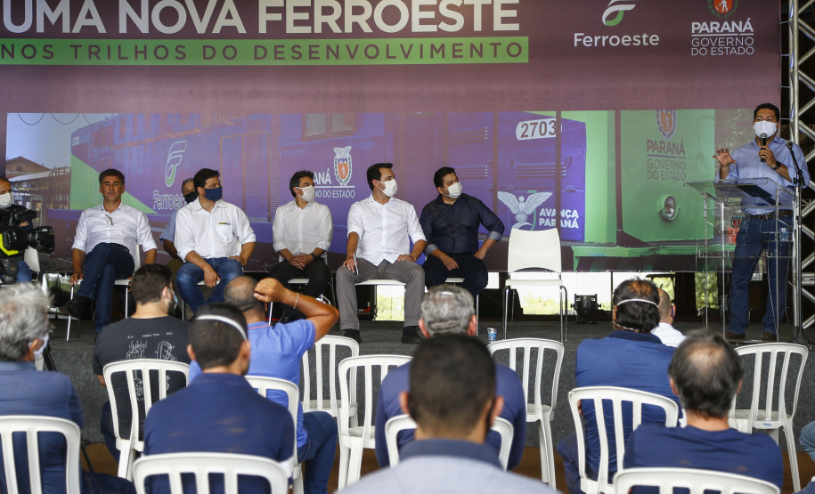 O diretor-presidente da Ferroeste, André Gonçalves, disse que esse investimento foi pensado para dar conta do avanço de 2021. Foto: Jonathan Campos/AEN