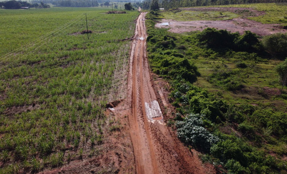 Estrada Boiadeira BR 487 Um convênio entre Itaipu Binacional, Departamento Nacional de Infraestrutura de Transportes (DNIT) e Governo do Paraná vai garantir a execução das obras no trecho paranaense da BR-487, mais conhecida como Estrada Boiadeira. O trecho de 47 km liga os municípios Icaraíma (Porto Camargo) e Umuarama (Serra dos Dourados), no Noroeste do Paraná, e deve estar pronto até início de 2022. 19/11/2020 - Foto: Geraldo Bubniak/AEN