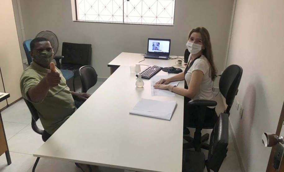 A Cohapar concluiu nesta quinta-feira (3), em Londrina, o primeiro mutirão de audiências de conciliação para renegociação de dívidas imobiliárias, feito em parceria com o Tribunal de Justiça do Paraná (TJPR). A iniciativa conjunta entre os poderes executivo e judiciário estaduais é fruto de um acordo firmado em setembro deste ano e deverá beneficiar milhares de famílias que possuem dívidas de financiamentos com a companhia. (Foto: Ivone Luchini / Cohapar)