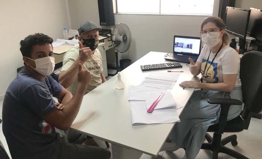 A Cohapar concluiu nesta quinta-feira (3), em Londrina, o primeiro mutirão de audiências de conciliação para renegociação de dívidas imobiliárias, feito em parceria com o Tribunal de Justiça do Paraná (TJPR). A iniciativa conjunta entre os poderes executivo e judiciário estaduais é fruto de um acordo firmado em setembro deste ano e deverá beneficiar milhares de famílias que possuem dívidas de financiamentos com a companhia. (Foto: Ivone Luchini / Cohapar)