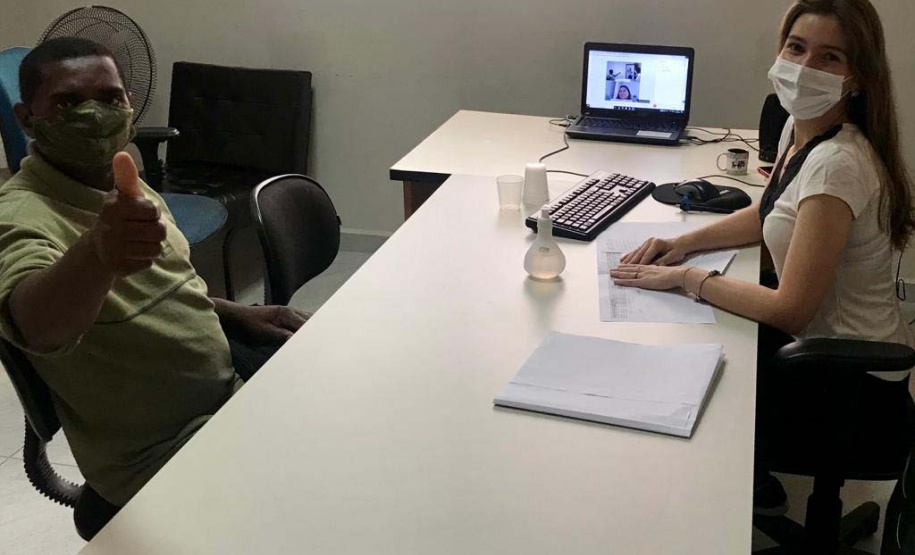 A Cohapar concluiu nesta quinta-feira (3), em Londrina, o primeiro mutirão de audiências de conciliação para renegociação de dívidas imobiliárias, feito em parceria com o Tribunal de Justiça do Paraná (TJPR). A iniciativa conjunta entre os poderes executivo e judiciário estaduais é fruto de um acordo firmado em setembro deste ano e deverá beneficiar milhares de famílias que possuem dívidas de financiamentos com a companhia. (Foto: Ivone Luchini / Cohapar)