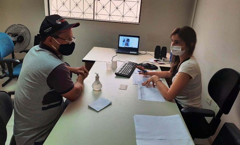 A Cohapar concluiu nesta quinta-feira (3), em Londrina, o primeiro mutirão de audiências de conciliação para renegociação de dívidas imobiliárias, feito em parceria com o Tribunal de Justiça do Paraná (TJPR). A iniciativa conjunta entre os poderes executivo e judiciário estaduais é fruto de um acordo firmado em setembro deste ano e deverá beneficiar milhares de famílias que possuem dívidas de financiamentos com a companhia. (Foto: Ivone Luchini / Cohapar)