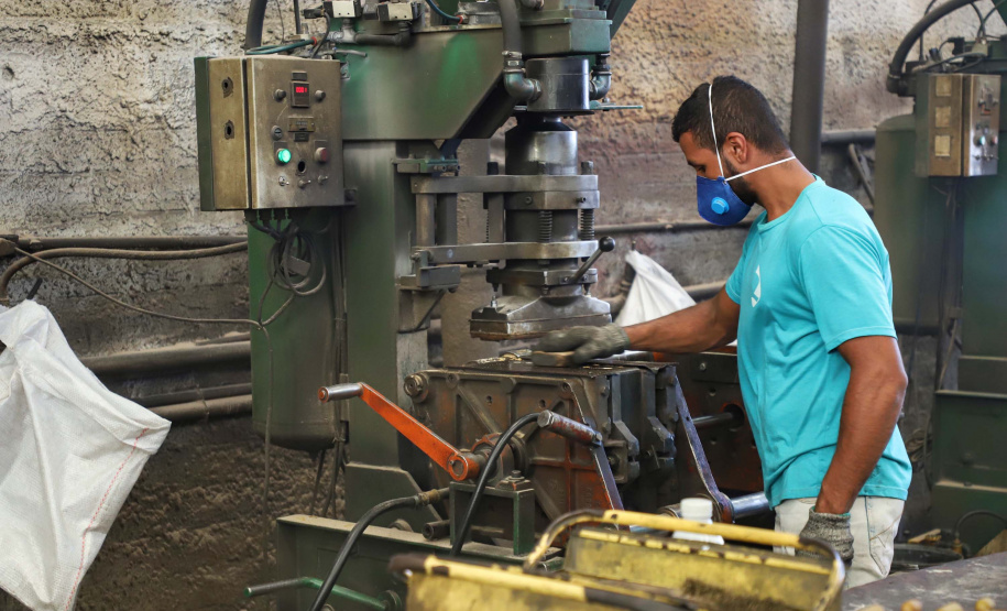 Fabricação de metais sanitários gera emprego e renda para Loanda e região. Foto: José Fernando Ogura/AEN