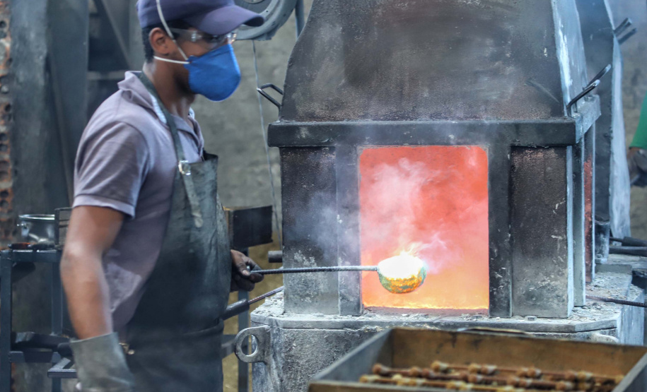 Fabricação de metais sanitários gera emprego e renda para Loanda e região. Foto: José Fernando Ogura/AEN