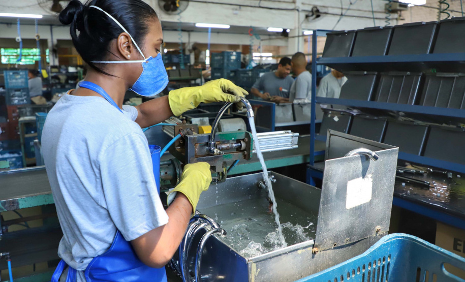 Fabricação de metais sanitários gera emprego e renda para Loanda e região. Foto: José Fernando Ogura/AEN