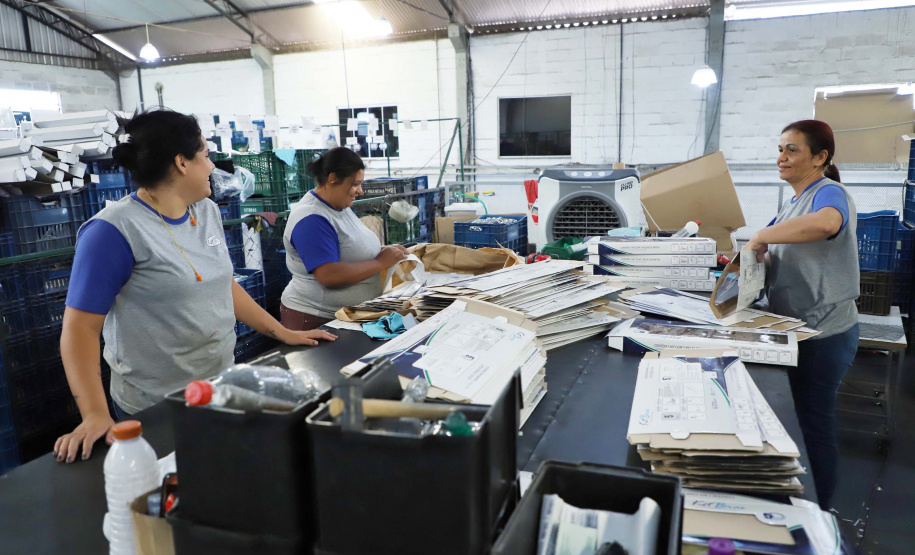 Fabricação de metais sanitários gera emprego e renda para Loanda e região. Foto: José Fernando Ogura/AEN