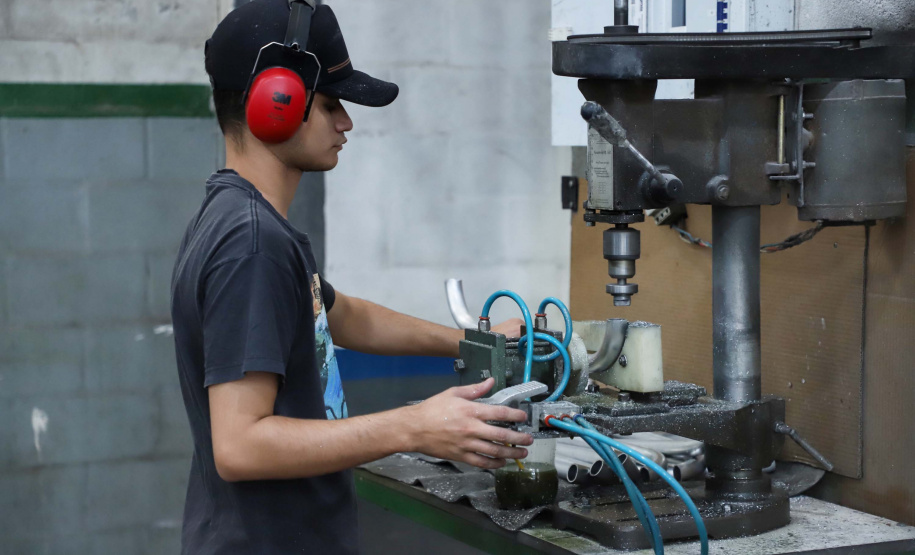 Fabricação de metais sanitários gera emprego e renda para Loanda e região. Foto: José Fernando Ogura/AEN