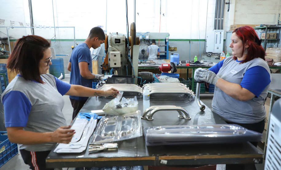 Fabricação de metais sanitários gera emprego e renda para Loanda e região. Foto: José Fernando Ogura/AEN