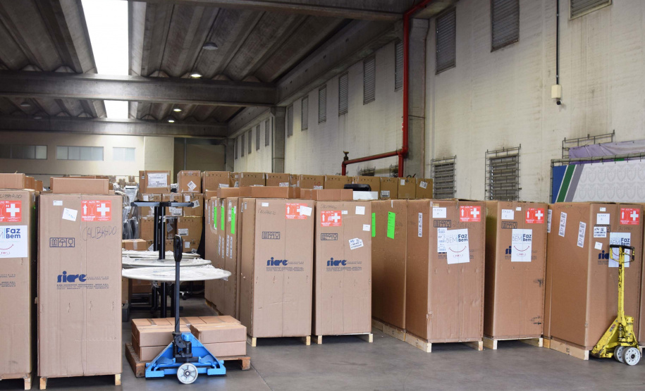 Sesa envia 14 respiradores para hospitais de Campo Largo e Assi s Chateaubriand. Foto: Américo Antonio SESA