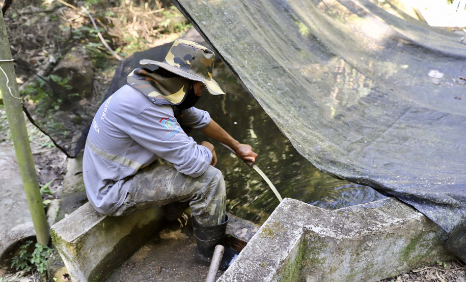 Portos do Paraná apoia gestão da água nas comunidades caiçaras da baia de Paranaguá.