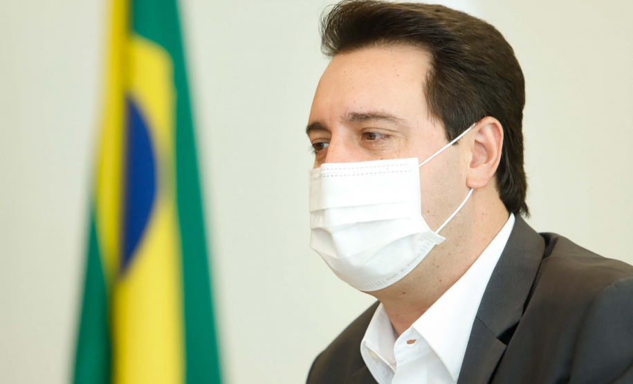 O governador Carlos Massa Ratinho Junior se reuniu nesta segunda-feira (7) com a diretoria da Ferragens Negrão, empresa que atua há 52 anos no mercado de ferramentas para construção civil e que planeja investir R$ 63 milhões no Paraná. O encontro foi marcado pela apresentação da primeira parte desse aporte, de R$ 19 milhões, que aconteceu em um novo Centro de Distribuição e em uma loja em São José dos Pinhais, na Região Metropolitana de Curitiba.