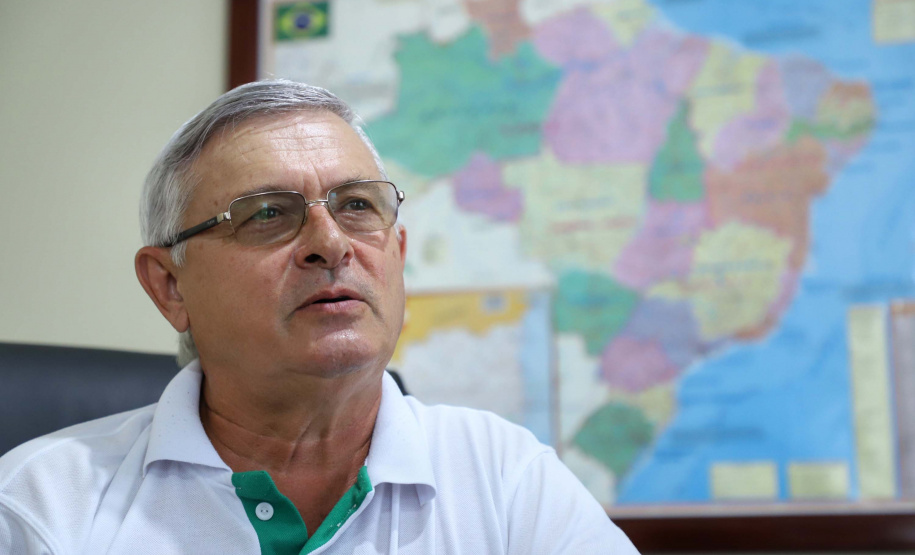 Em Terra Rica está instalada a Farinheira Roders, empresa de origem catarinense que desde 1997 se instalou no paraná para produção de farinha de mandioca. De acordo com Vilmar Roders, proprietário da empresa, são feitas mil toneladas de farinha por mês, sendo que 60% deste volume é destinado à exportação. Foto: José Fernando Ogura/AEN