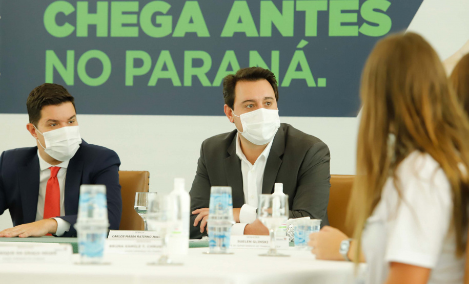 O governador Carlos Massa Ratinho Junior lançou nesta terça-feira (8) o site que dá largada ao cadastramento das empresas interessadas em participar do programa Cartão Futuro Emergencial, criado pelo Governo do Estado para estimular e manter as contratações de jovens aprendizes.