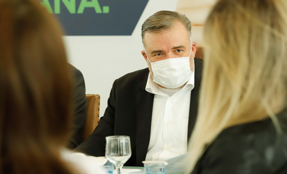 O governador Carlos Massa Ratinho Junior lançou nesta terça-feira (8) o site que dá largada ao cadastramento das empresas interessadas em participar do programa Cartão Futuro Emergencial, criado pelo Governo do Estado para estimular e manter as contratações de jovens aprendizes.