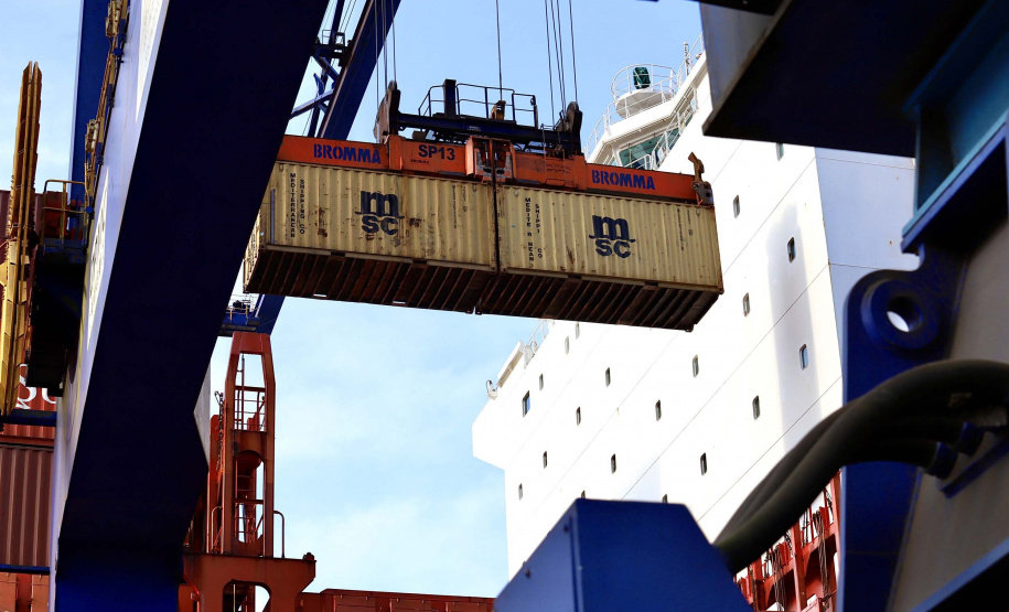 Exportações puxam o aumento de 9% na movimentação dos portos