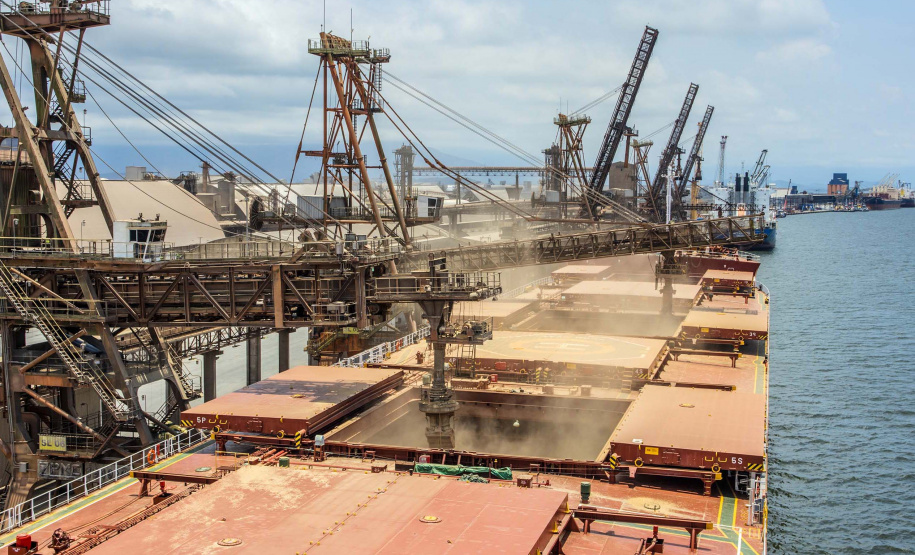 Exportações puxam o aumento de 9% na movimentação dos portos