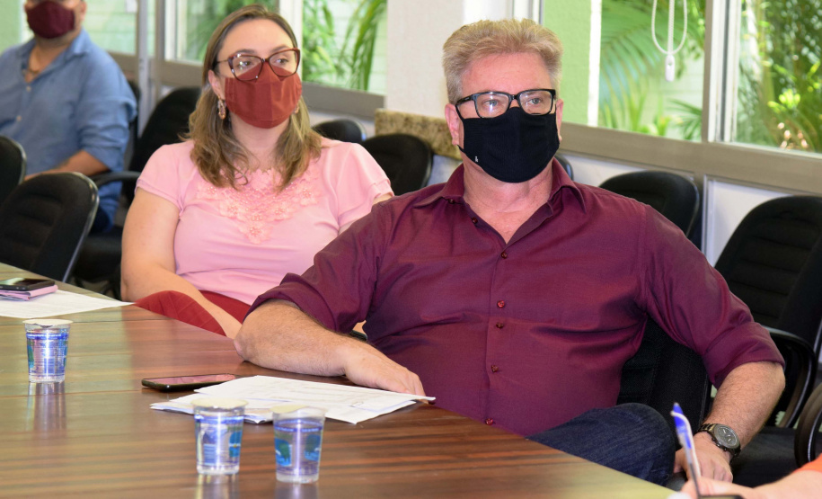 A última reunião ordinária do ano da Comissão Intergestores Bipartite do Paraná (CIB) realizada nesta quarta-feira (9), por meio de videoconferência, definiu pela atenção redobrada em relação à Covid-19 por parte do Estado e municípios no período das festas de final de ano.Foto: Mônica Candéo Iurk