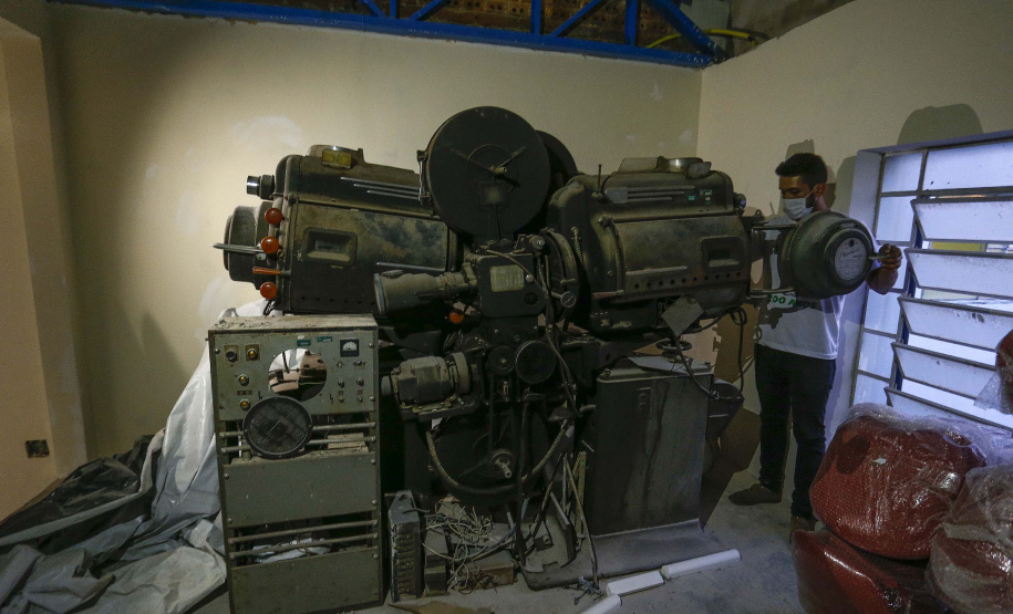 PALMEIRA - 02-12-2020 - OBRAS NO CINE TEATRO DE PALMEIRA - Foto: Jonathan Campos/ AEN