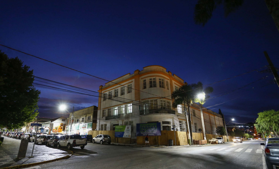 PALMEIRA - 02-12-2020 - OBRAS NO CINE TEATRO DE PALMEIRA - Foto: Jonathan Campos/ AEN