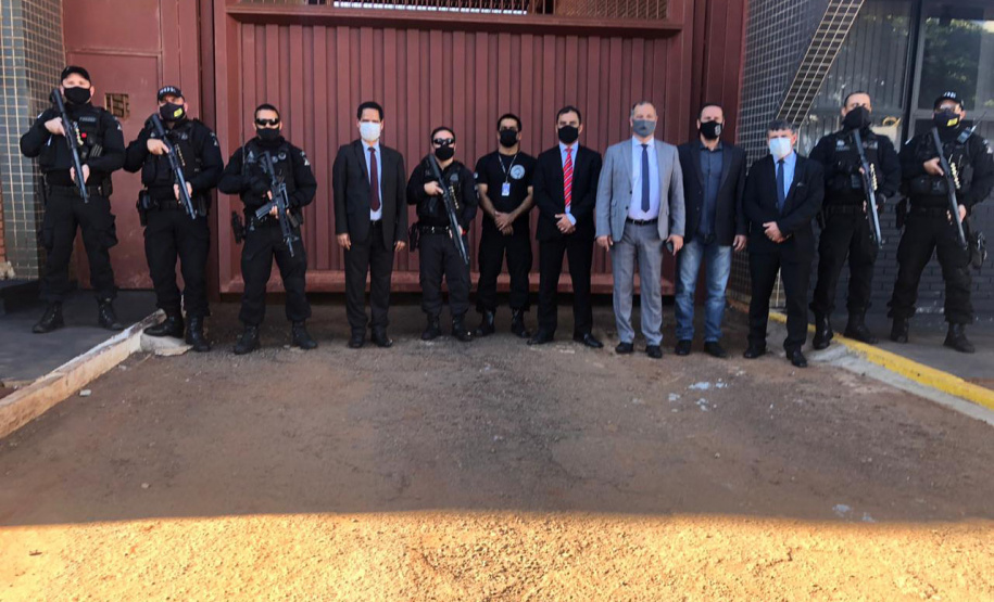 As obras nas unidades penais de Maringá foram concluídas e entregues quarta-feira (09), em solenidade com a presença do secretário estadual da Segurança Pública, Romulo Marinho Soares. Foram investidos R$ 2,2 milhões para revitalização, ampliação e melhorias na Penitenciária Estadual de Maringá, na Colônia Penal e Industrial e na Casa de Custódia – todas concentradas em um único endereço.
Foto: SESP