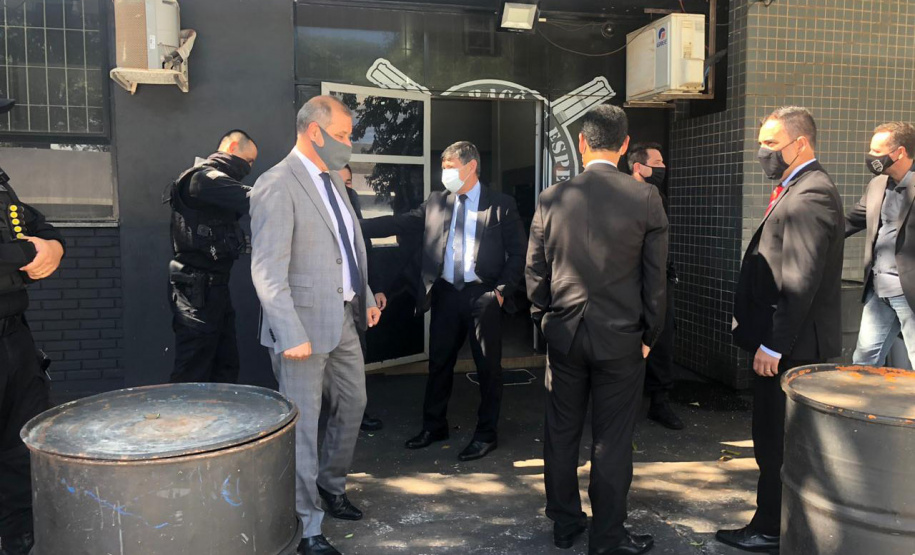 As obras nas unidades penais de Maringá foram concluídas e entregues quarta-feira (09), em solenidade com a presença do secretário estadual da Segurança Pública, Romulo Marinho Soares. Foram investidos R$ 2,2 milhões para revitalização, ampliação e melhorias na Penitenciária Estadual de Maringá, na Colônia Penal e Industrial e na Casa de Custódia – todas concentradas em um único endereço.
Foto: SESP