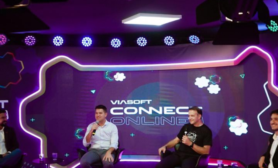 a abertura do Espaço Paraná Inovador da Viasoft Connect 2020, um dos eventos que compõem a programação da Semana da Inovação do Paraná, nesta quinta-feira (10), o chefe da Casa Civil, Guto Silva falou sobre o papel do governo nesse processo. Foto: Casa Civil