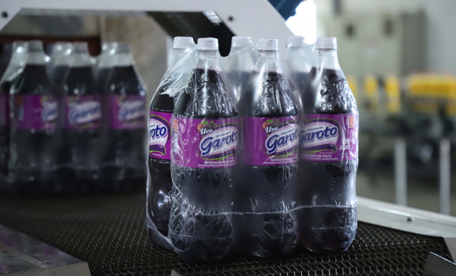 Fica em Paranavaí a maior empresa fabricante de suco de laranja integral do Brasil. Criada em 2012, a Prats foi pensada para socorrer os negócios da família Pratinha, que entre os anos de 2006 e 2011 viu seus rendimentos diluirem com a crise no setor de citrus no Brasil e no exterior.