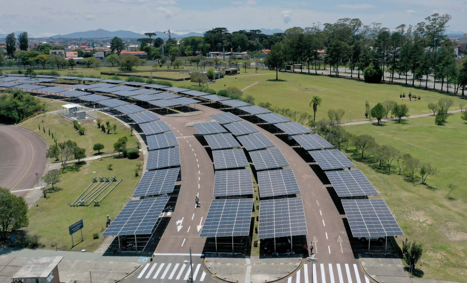 Copel e UFPR inauguram usina solar fotovoltaica em Curitiba
. Foto: Alessandro Vieira/AEN