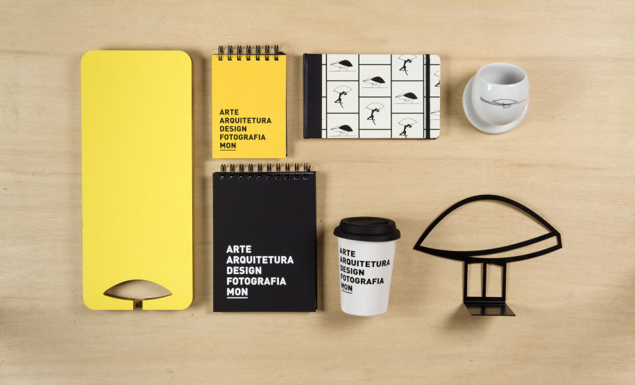 MON Loja oferece descontos em catálogos de arte
foto: Marcello Kawase