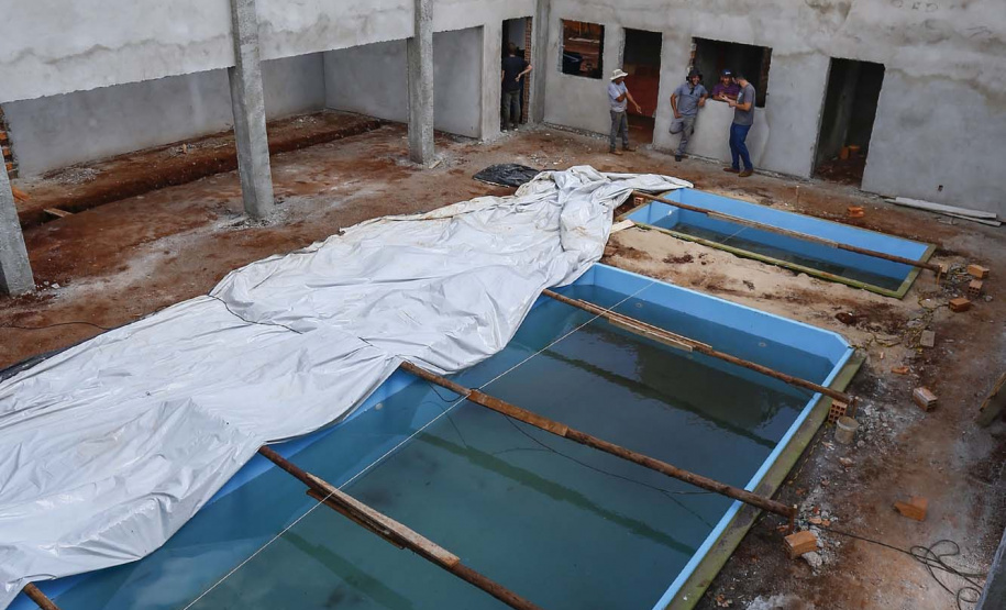 SANTA TEREZA DO OESTE - 02-12-2020 - OBRAS - PISCINA DE HIDROGINASTICA - Foto: Jonathan Campos/ AEN
