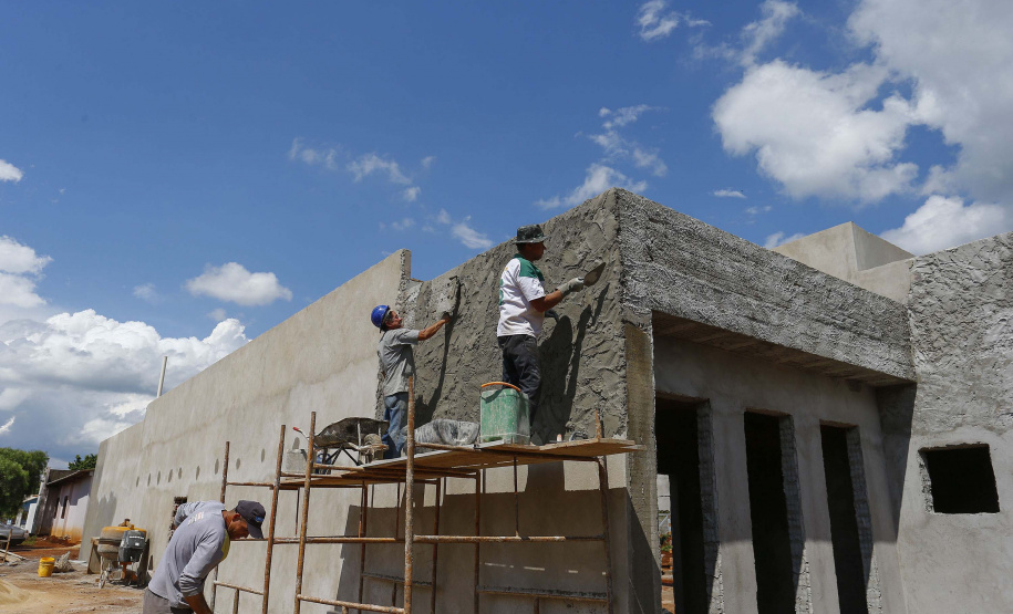 SANTA TEREZA DO OESTE - 02-12-2020 - OBRAS - PISCINA DE HIDROGINASTICA - Foto: Jonathan Campos/ AEN