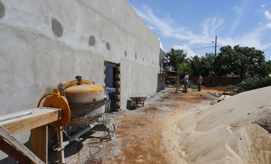 SANTA TEREZA DO OESTE - 02-12-2020 - OBRAS - PISCINA DE HIDROGINASTICA - Foto: Jonathan Campos/ AEN