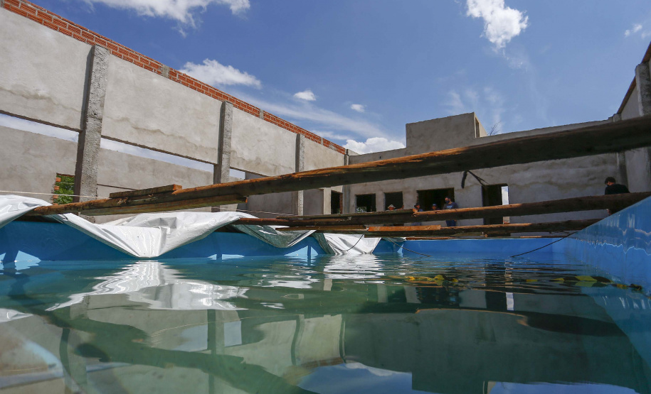 SANTA TEREZA DO OESTE - 02-12-2020 - OBRAS - PISCINA DE HIDROGINASTICA - Foto: Jonathan Campos/ AEN