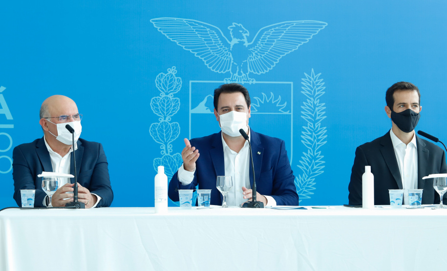 Paraná vai começar em 18 de fevereiro em formato híbrido. 
A confirmação do calendário escolar foi feita pelo governador Carlos Massa Ratinho Junior durante entrevista coletiva, nesta terça-feira (15), no Palácio Iguaçu.