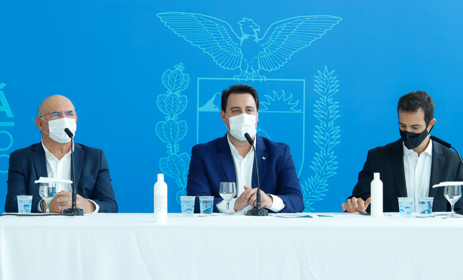 Paraná vai começar em 18 de fevereiro em formato híbrido. 
A confirmação do calendário escolar foi feita pelo governador Carlos Massa Ratinho Junior durante entrevista coletiva, nesta terça-feira (15), no Palácio Iguaçu.