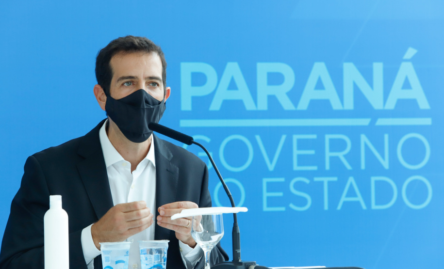 Paraná vai começar em 18 de fevereiro em formato híbrido. 
A confirmação do calendário escolar foi feita pelo governador Carlos Massa Ratinho Junior durante entrevista coletiva, nesta terça-feira (15), no Palácio Iguaçu.