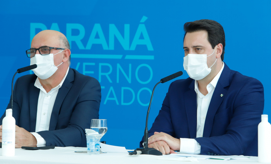 Paraná vai começar em 18 de fevereiro em formato híbrido. 
A confirmação do calendário escolar foi feita pelo governador Carlos Massa Ratinho Junior durante entrevista coletiva, nesta terça-feira (15), no Palácio Iguaçu.