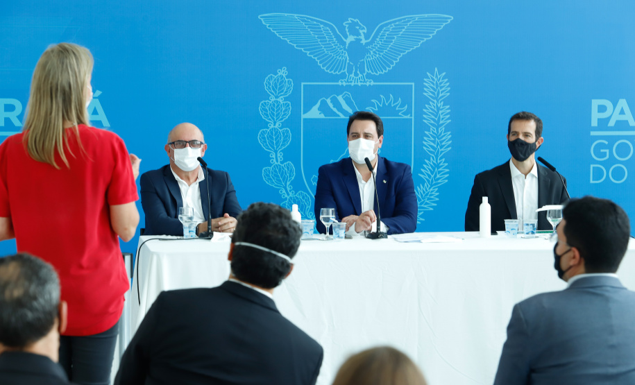 Paraná vai começar em 18 de fevereiro em formato híbrido. 
A confirmação do calendário escolar foi feita pelo governador Carlos Massa Ratinho Junior durante entrevista coletiva, nesta terça-feira (15), no Palácio Iguaçu.