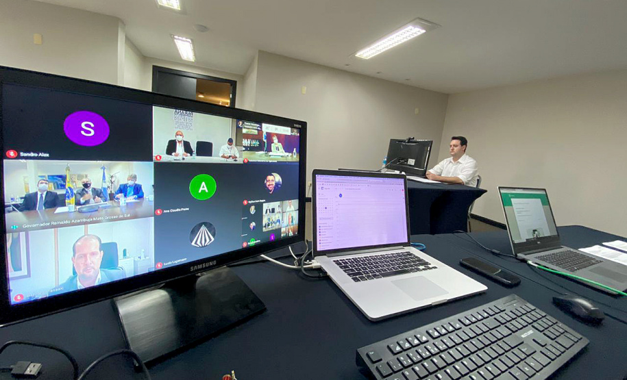 O Governador Carlos Massa Ratinho Junior apresentou, na manhã desta quarta-feira (16), a evolução nos estudos da nova infraestrutura ferroviária do Estado, a Nova Ferroeste (Estrada de Ferro Paraná Oeste S/A), também conhecida como Corredor Oeste de Exportação