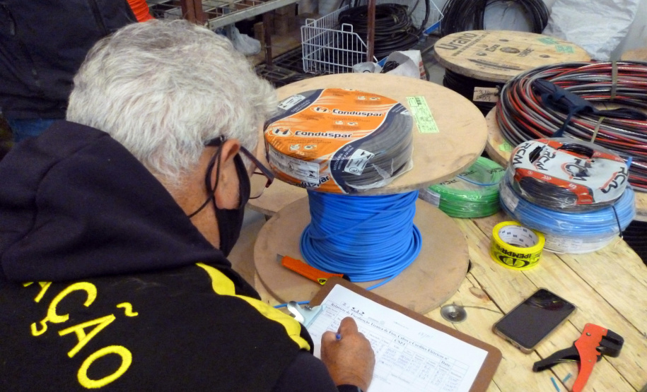 Material foi enviado ao Laboratório de Ipem-PR. Em caso de confirmação da irregularidade o lote será apreendido definitivamente e os fabricantes devem ser responsabilizados.
Foto: IPEM/PE