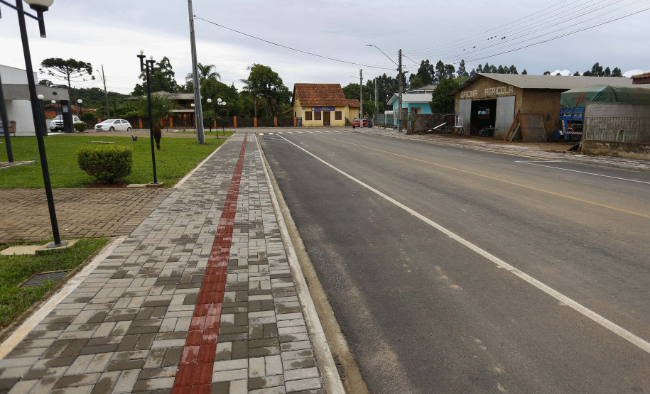 IPIRANGA - 02-12-2020 - OBRAS DE PAVIMENTAÇÃO NA CIDADE DE IPIRANGA - Foto: Jonathan Campos/ AEN